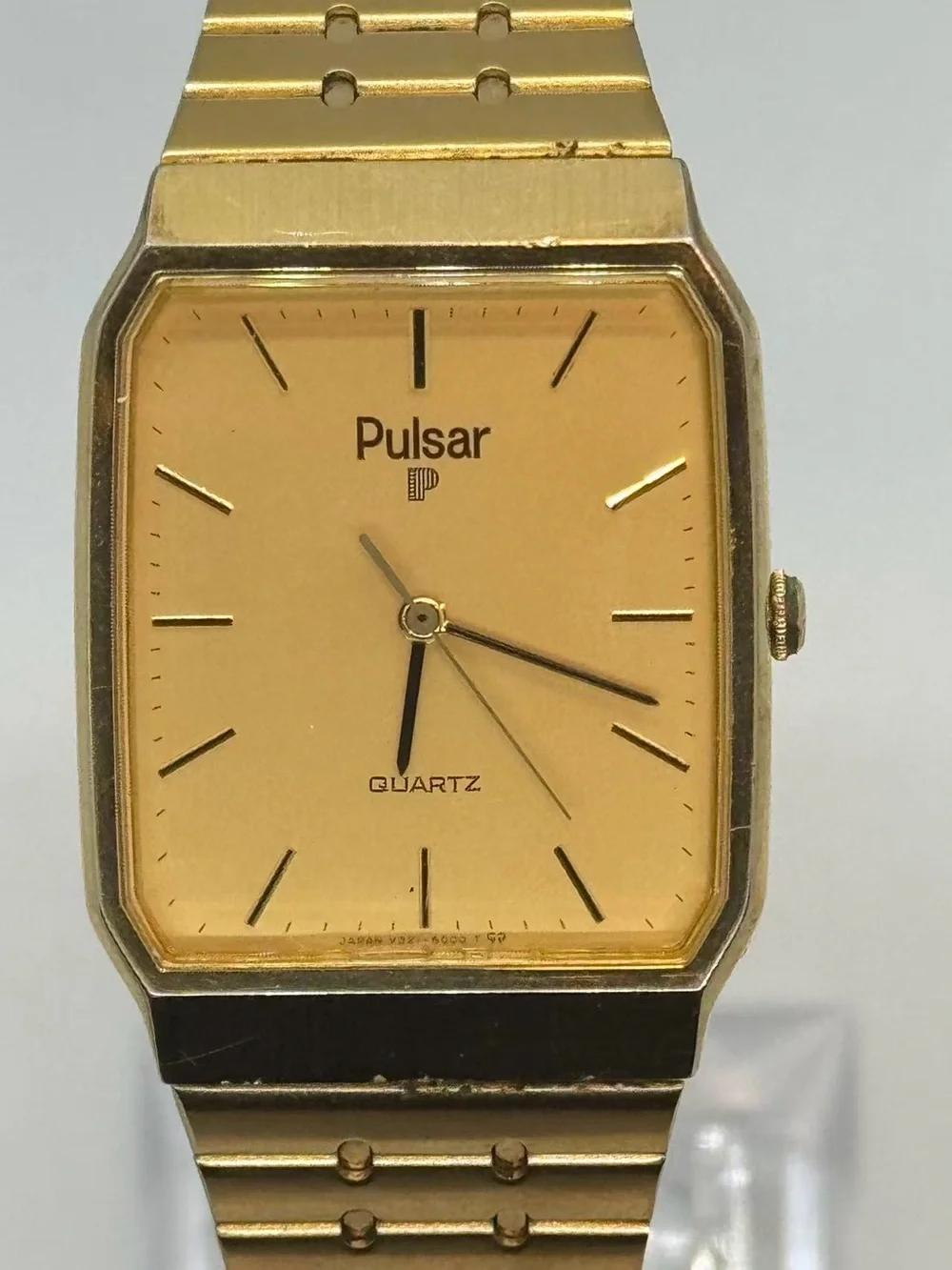 Vintage Pulsar Men Quartz Watch Gold Tone 26mm Rectangular Case New Battery Runs